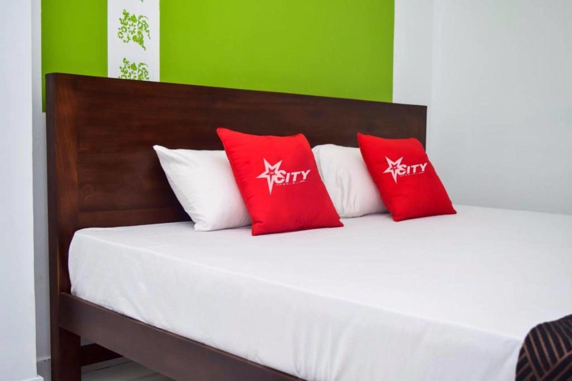 Star City Villa Colombo Extérieur photo